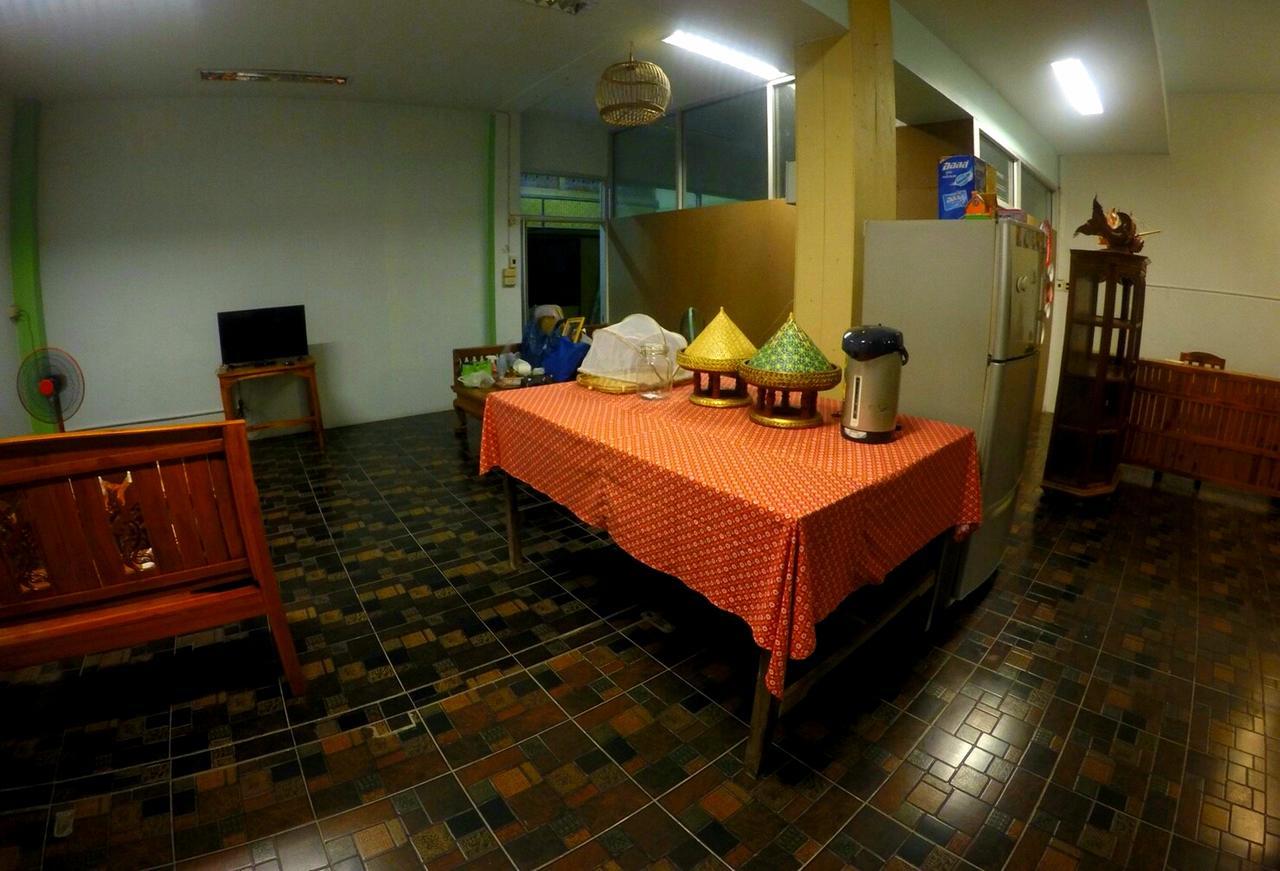 My Home Hostel Sukhothai เมืองเก่า ภายนอก รูปภาพ
