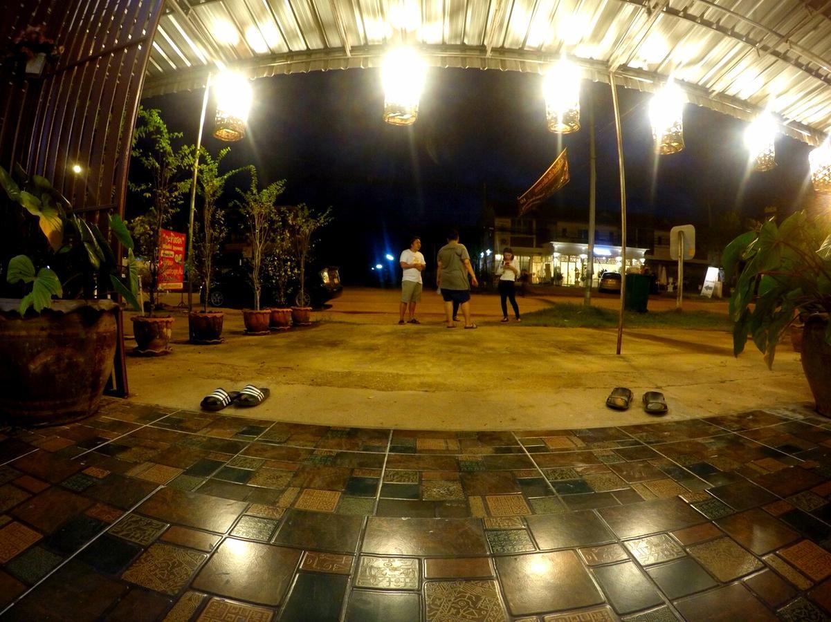 My Home Hostel Sukhothai เมืองเก่า ภายนอก รูปภาพ