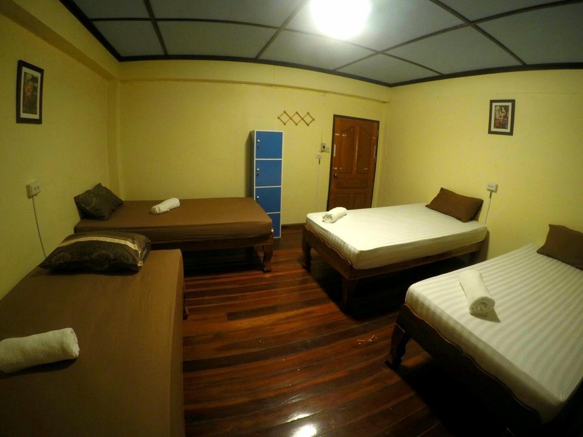 My Home Hostel Sukhothai เมืองเก่า ภายนอก รูปภาพ