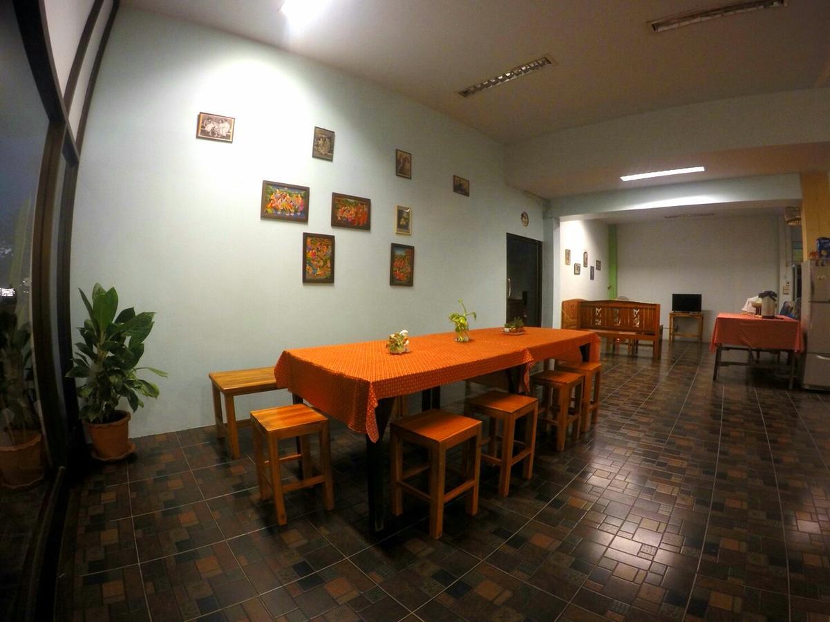 My Home Hostel Sukhothai เมืองเก่า ภายนอก รูปภาพ