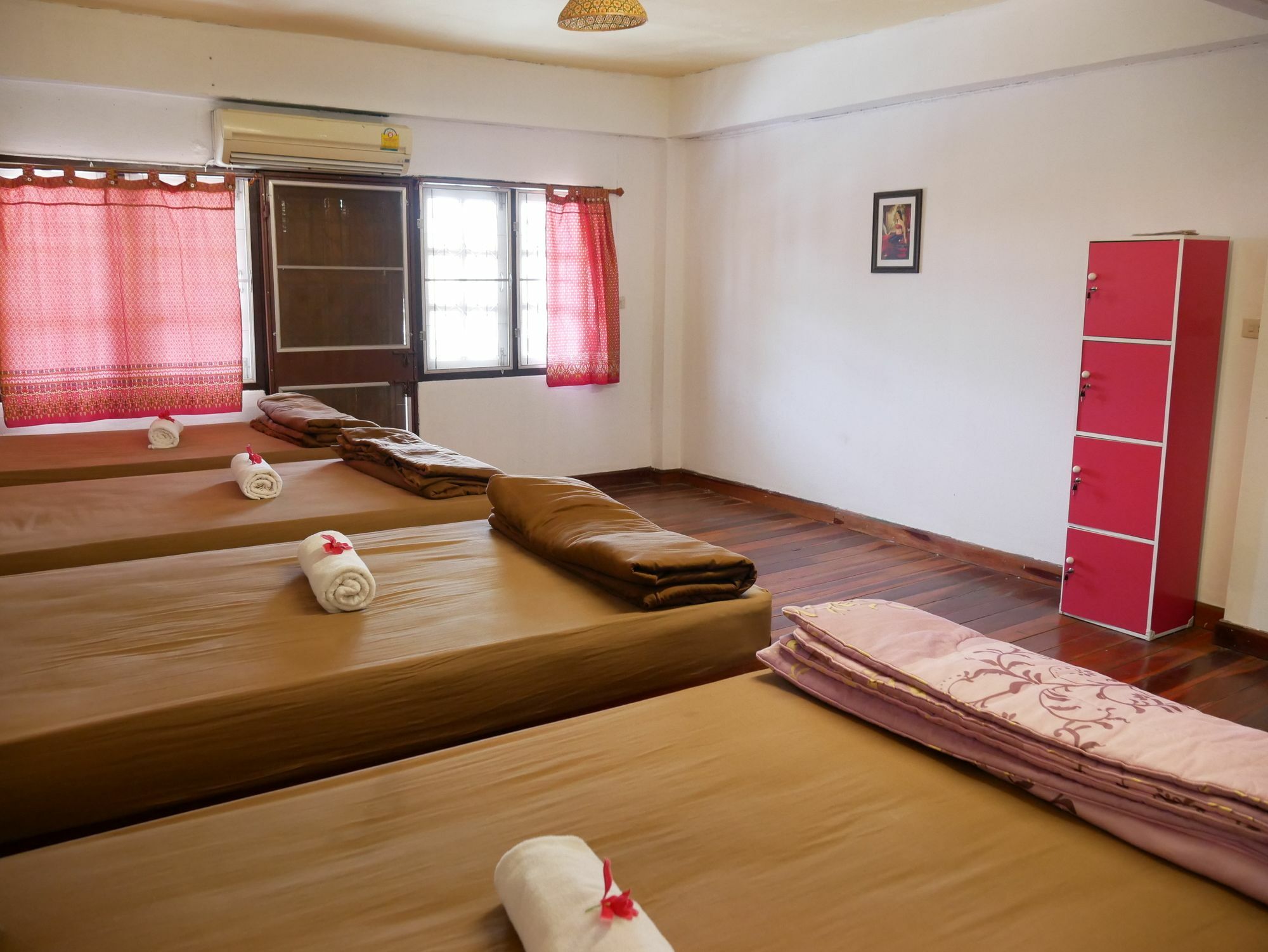 My Home Hostel Sukhothai เมืองเก่า ภายนอก รูปภาพ